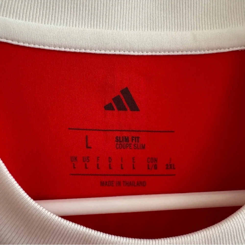 NWT FC Bayern 24/25 Home Authentic Jersey Adidas Bundesliga Size L